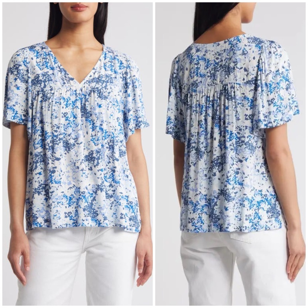 Caslon Blue and White Flutter Sleeve Blouse